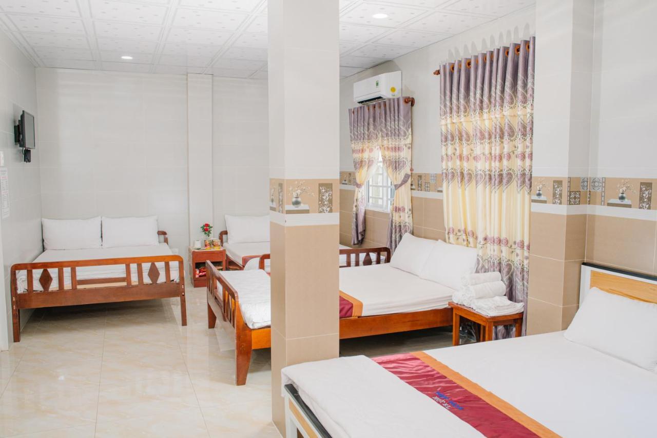 Hiep Hoa Hotel Chau Doc Esterno foto