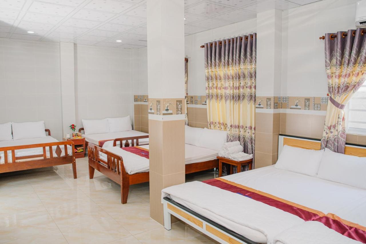 Hiep Hoa Hotel Chau Doc Esterno foto